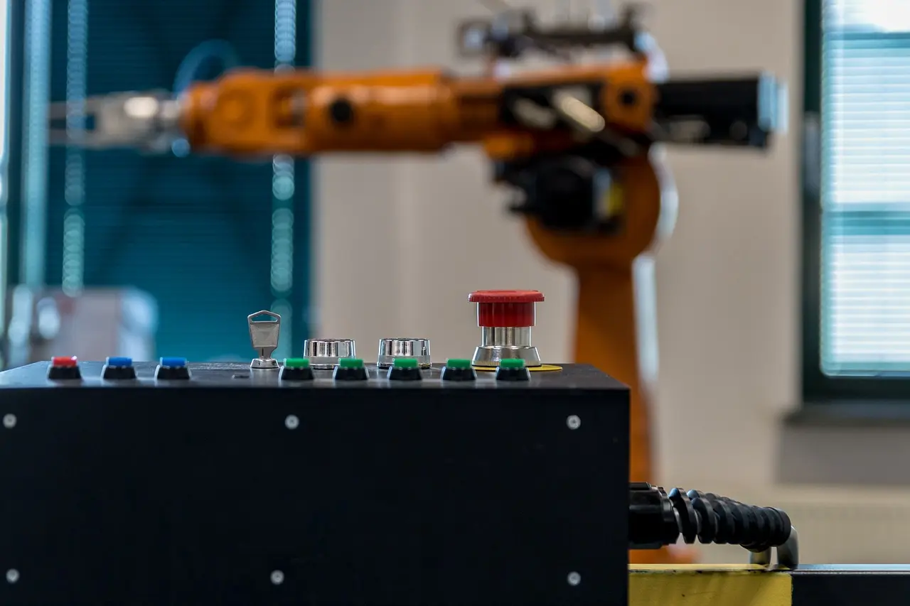 The Future of Smart Factories: How Automation is Driving Industry 4.0
